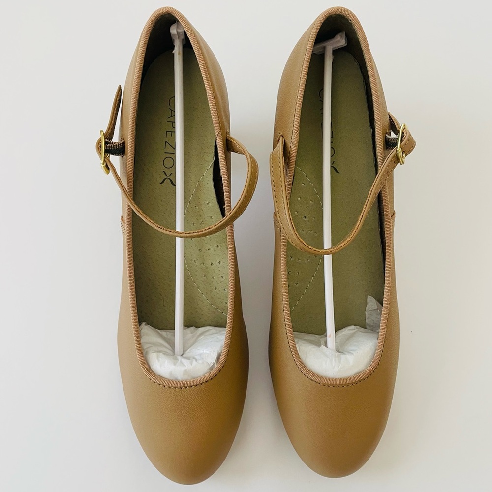 Chic Tan Mary Jane Shoes